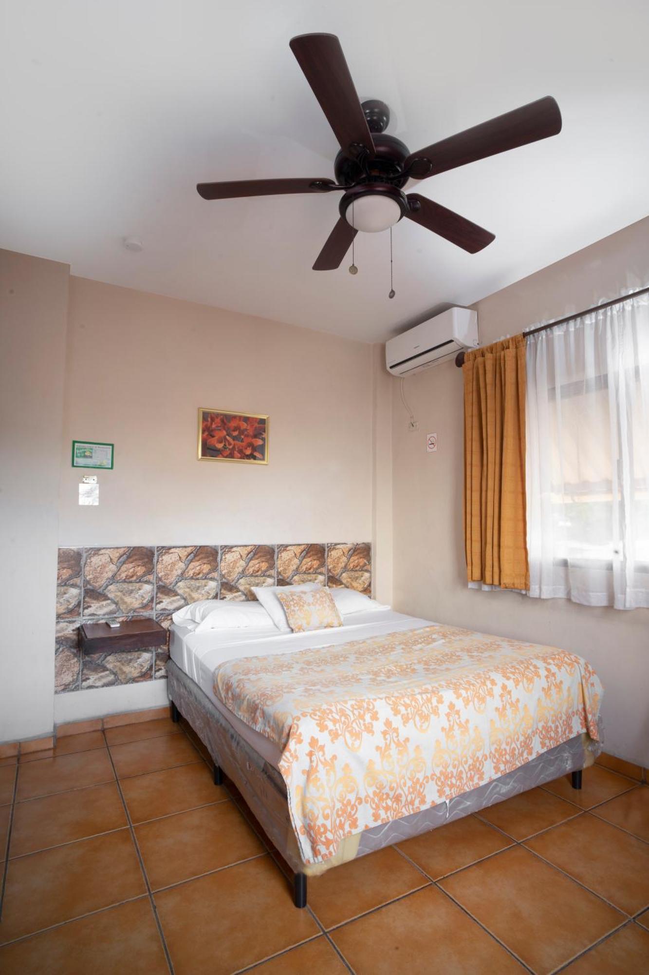 Apart Hotel La Trejo Σαν Πέδρο Σούλα Εξωτερικό φωτογραφία